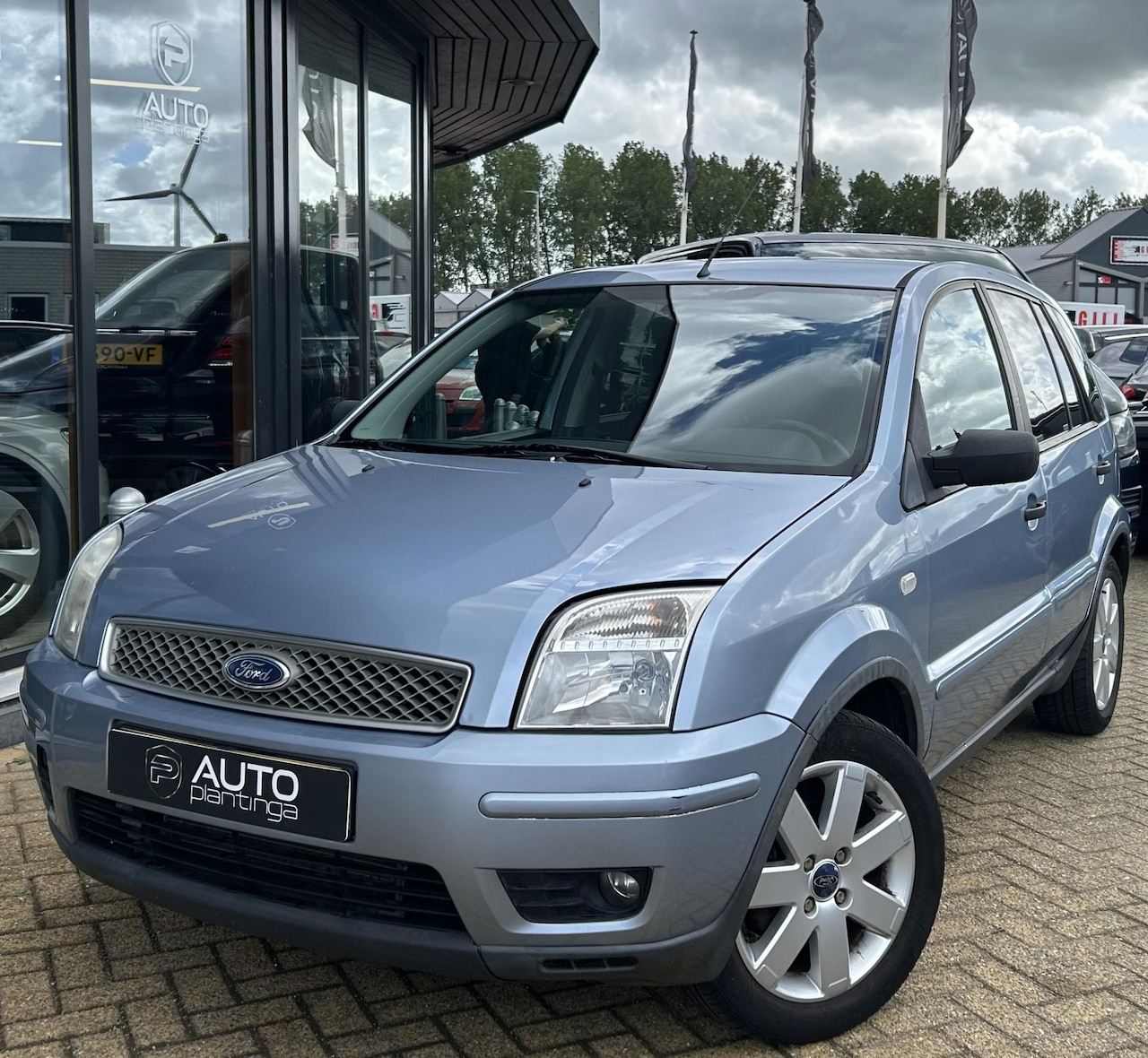 Ford Fusion - 1.4-16V Futura 79PK | Lage KM STAND | NL AUTO | Hoge instap | Airco | 2 Sleutels | Lederen - AutoWereld.nl