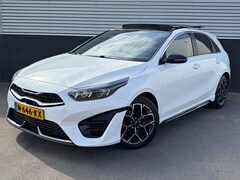 Kia Cee'd - Ceed 1.0 T-GDi GT-Line Schuif/kanteldak, Nieuw logo Stoelverwarming- & Stuurwiel verwarmd,