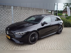 Mercedes-Benz CLA-klasse Shooting Brake - 180 Business Solution AMG Autom Panodak Leder/Alcantara Navi Camera Clima Adaptieve Cruise