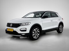 Volkswagen T-Roc - 1.5 TSI Style | 150 PK | Autromaat | Apple Carplay / Android Auto | Trekhaak | Parkeersens