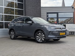 Volkswagen Tiguan - 1.5 eHybrid Life 204pk | Trekhaak | 360 Camera | El. Klep | Stoelverwarming