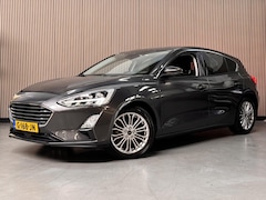 Ford Focus - 1.5 EcoBoost 150pk Titanium Navi Camera Trekhaak Winter & Design pack 5drs Dealeronderhoud