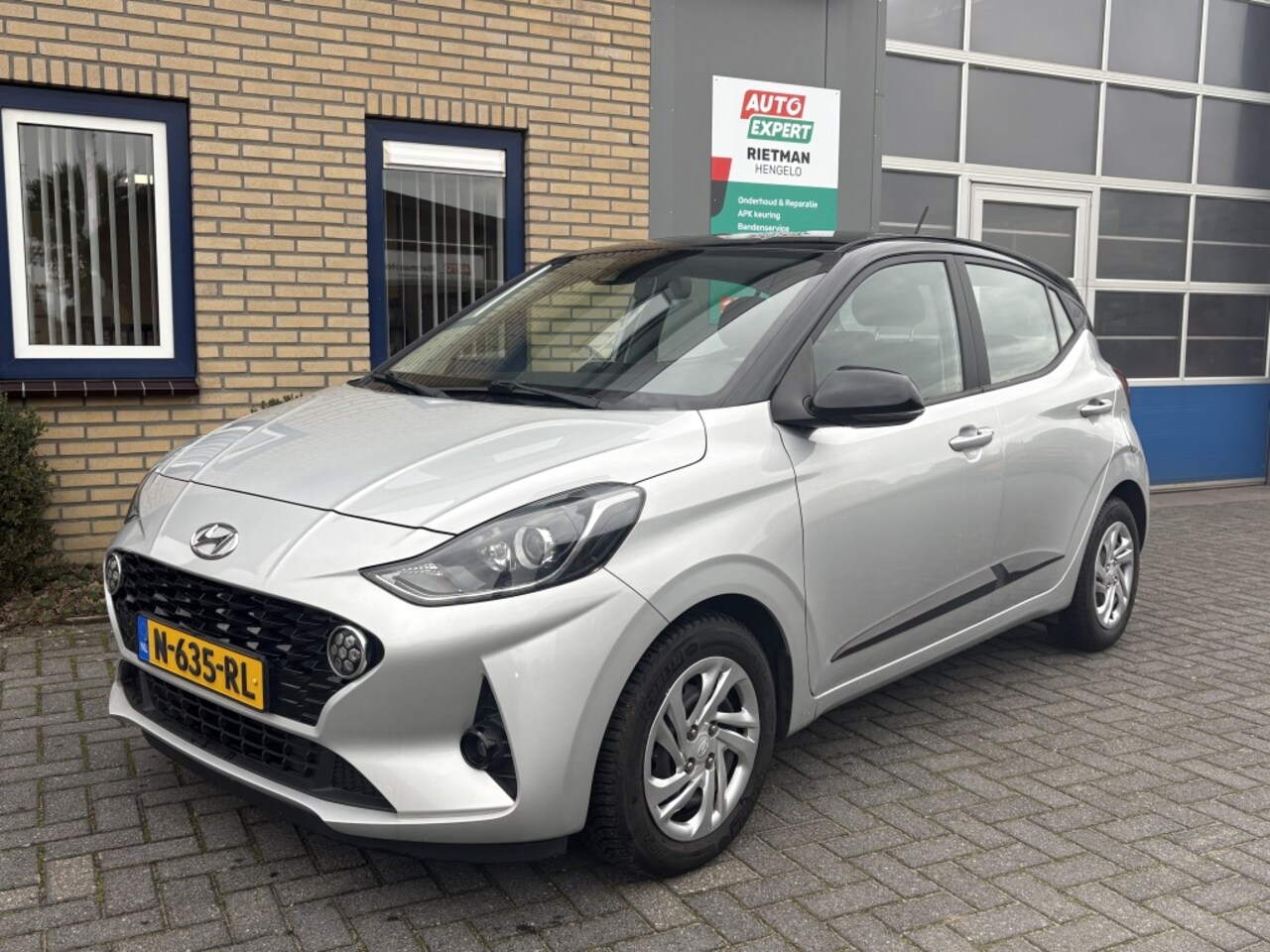 Hyundai i10 - 1.0 Premium CAMERA | 1E EIGENAAR |BTW - AutoWereld.nl