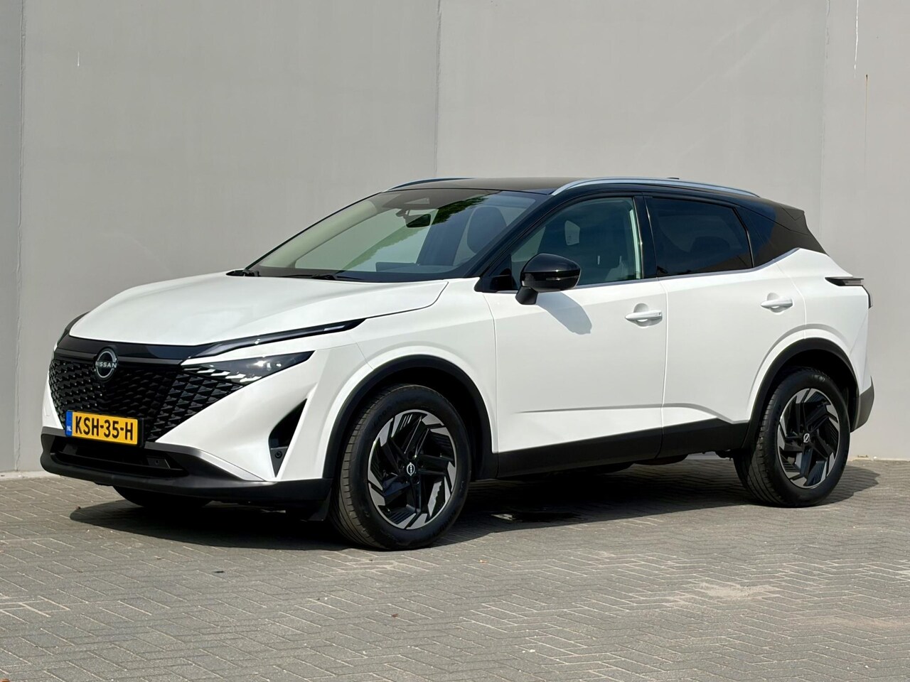 Nissan Qashqai - 1.3 MHEV Xtronic N-Connecta / 1.800 kg trekgewicht / Cruise Control Adaptief / Apple Carpl - AutoWereld.nl
