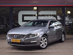 Volvo V60 - 1.5 T3 Momentum Autm. |NAVIGATIE|XENON|PDC|STOELVW