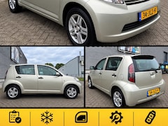 Daihatsu Sirion 2 - Nieuwe APK / Airco / Multimedia