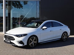 Mercedes-Benz CLA-Klasse - 200 Business Solution AMG l Keyless l Panoramadak l Stoelverwarming