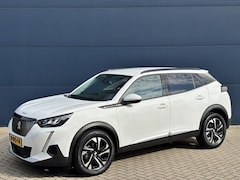 Peugeot 2008 - 1.2 Turbo 100pk Allure | Parkeercamera | Navigatie | Parkeersensoren |