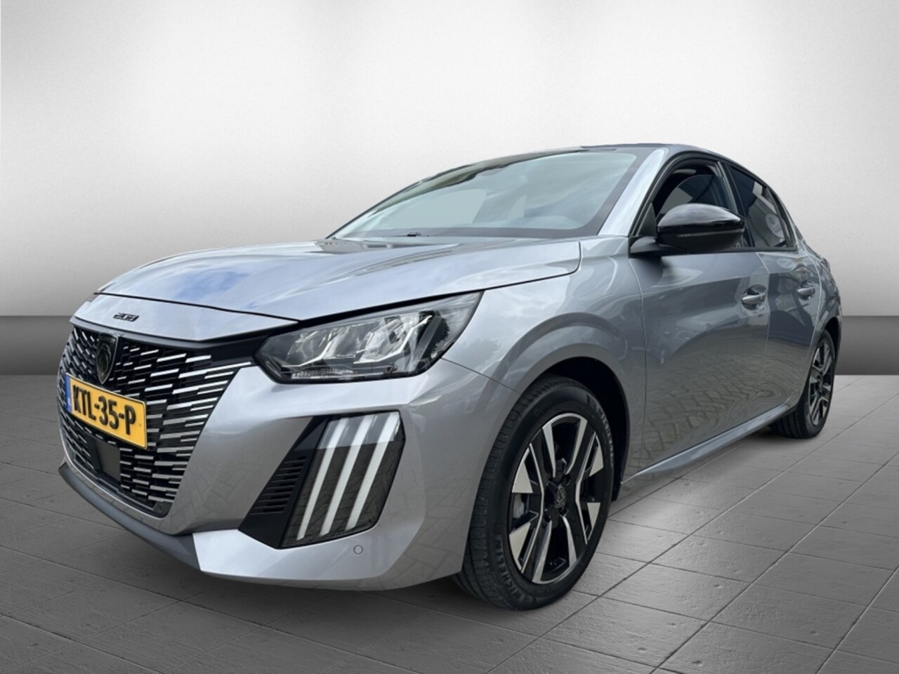 Peugeot 208 - 1.2 Hybid 110 Allure | Sensoren voor & achter | CarPlay & Android Auto | - AutoWereld.nl