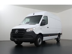 Mercedes-Benz eSprinter - 314 L2 H2 PRO | 56 kWh | Trekhaak | Stoelverwarming | 3-zits | Climate Control | Achteruit