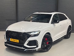 Audi Q8 - 4.0 TFSI RS Q8 (700pk) Quattro URBAN - Vossen 24 inch - schuif-/kanteldak