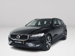 Volvo V60 - B3 Essential Edition | Parkeercamera | Stoel- en stuurverwarming | Trekhaak
