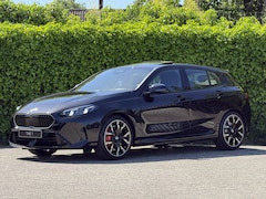BMW 1-serie - 120 | M-Sport Pro | 19'' | Panorama. | Harman/Kardon | Head-Up | Park. Plus | Verlichte gr