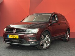 Volkswagen Tiguan - 1.5 TSI ACT Highline | Camera | Stoelverwarming | Pano | Acc