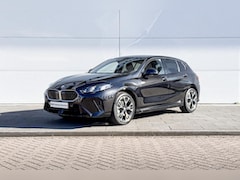 BMW 1-serie - 120 M Sport Design Edition | Driving Assistant | Premium Pack | Huisselectie