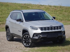 Jeep Compass - 4xe 240 Plug-in Hybrid Electric Trailhawk