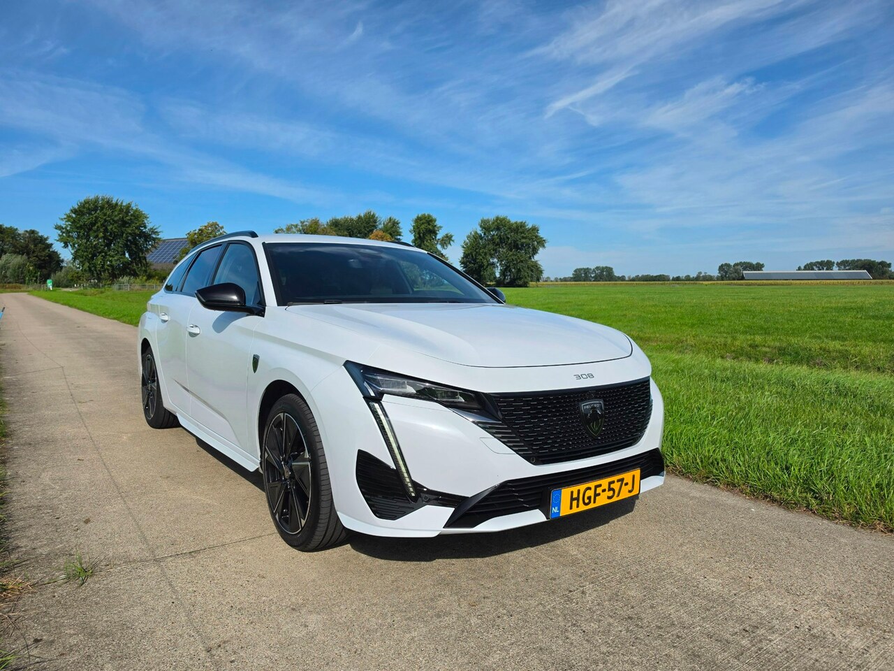 Peugeot e-308 SW - GT EV 54 kWh SOH 97,56% 20.541km - AutoWereld.nl