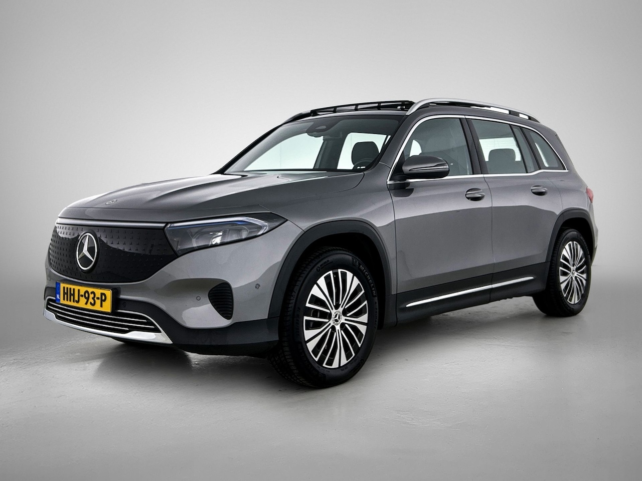 Mercedes-Benz EQB - 250+ Business Solution Luxury 71 kWh | Panoramadak | Trekhaak | Sfeerverlichting | CarPlay - AutoWereld.nl