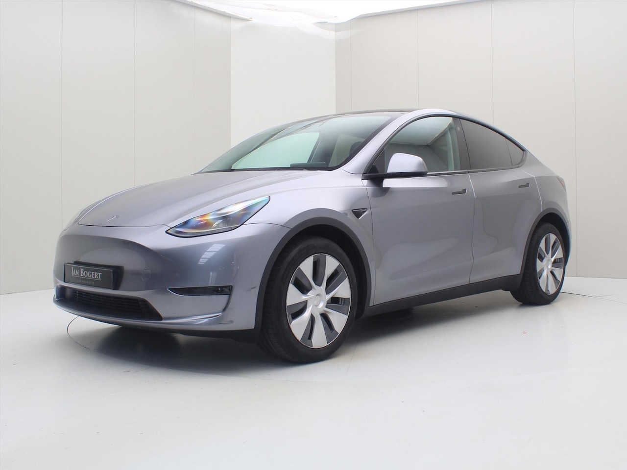 Tesla Model Y - Long Range AWD 351pk 96,6% SoH [ QUICKSILVER+TREKHAAK+AMD RYZEN+ENHANCED AUTOPILOT+PREMIUM - AutoWereld.nl