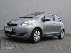 Toyota Yaris - 1.3 VVTi Dynamic (APK, kleine beurt)