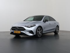 Mercedes-Benz CLA-Klasse - 180 Business Solution AMG | Night | Panoramadak | Trekhaak | Parkeercamera | Dodehoekassis