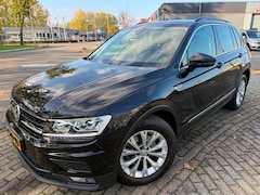 Volkswagen Tiguan - 1.5 TSI ACT Highline Business R DSG AUT ACC NAP CARPLAY