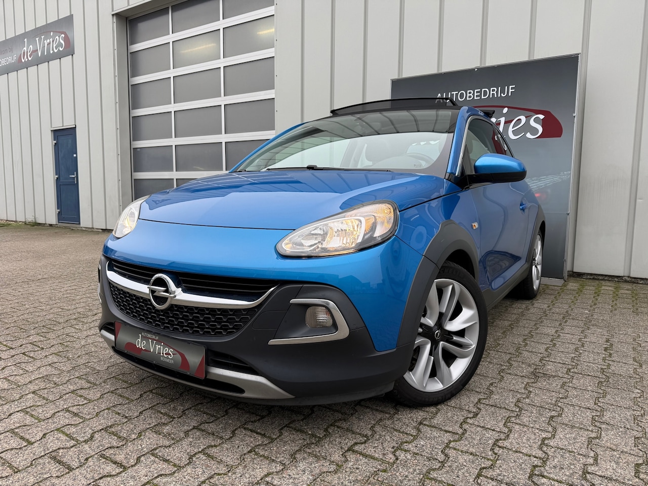 Opel ADAM - 1.0 Turbo Rocks CABRIOTOP / Half LEER / AIRCO/ECC / CRUISECONTROL - AutoWereld.nl
