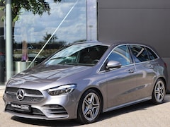 Mercedes-Benz B-klasse - 180 Business Solution AMG l Keyless l Achteruitrij camera l Stoelverwarming