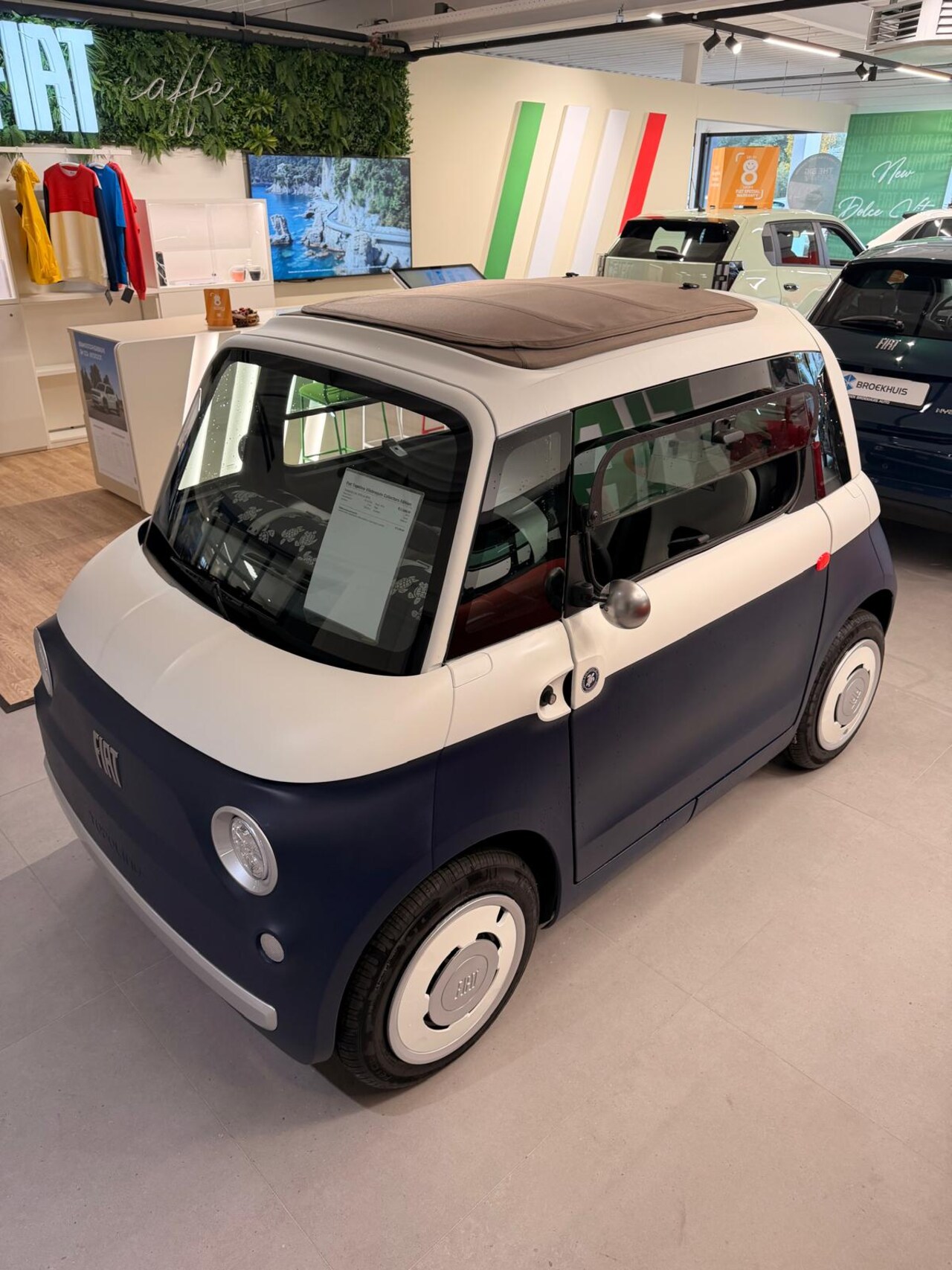 Fiat Topolino - Brommobiel Vilebrequin Collectors Edition / DIRECT LEVERBAAR! | Buitenspiegels in afwijken - AutoWereld.nl