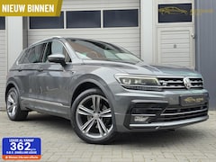 Volkswagen Tiguan - 1.5 TSI ACT R-Line/ACC/Trekhaak/Virtual/Led/Carplay/Alcantara/Sport/Camara