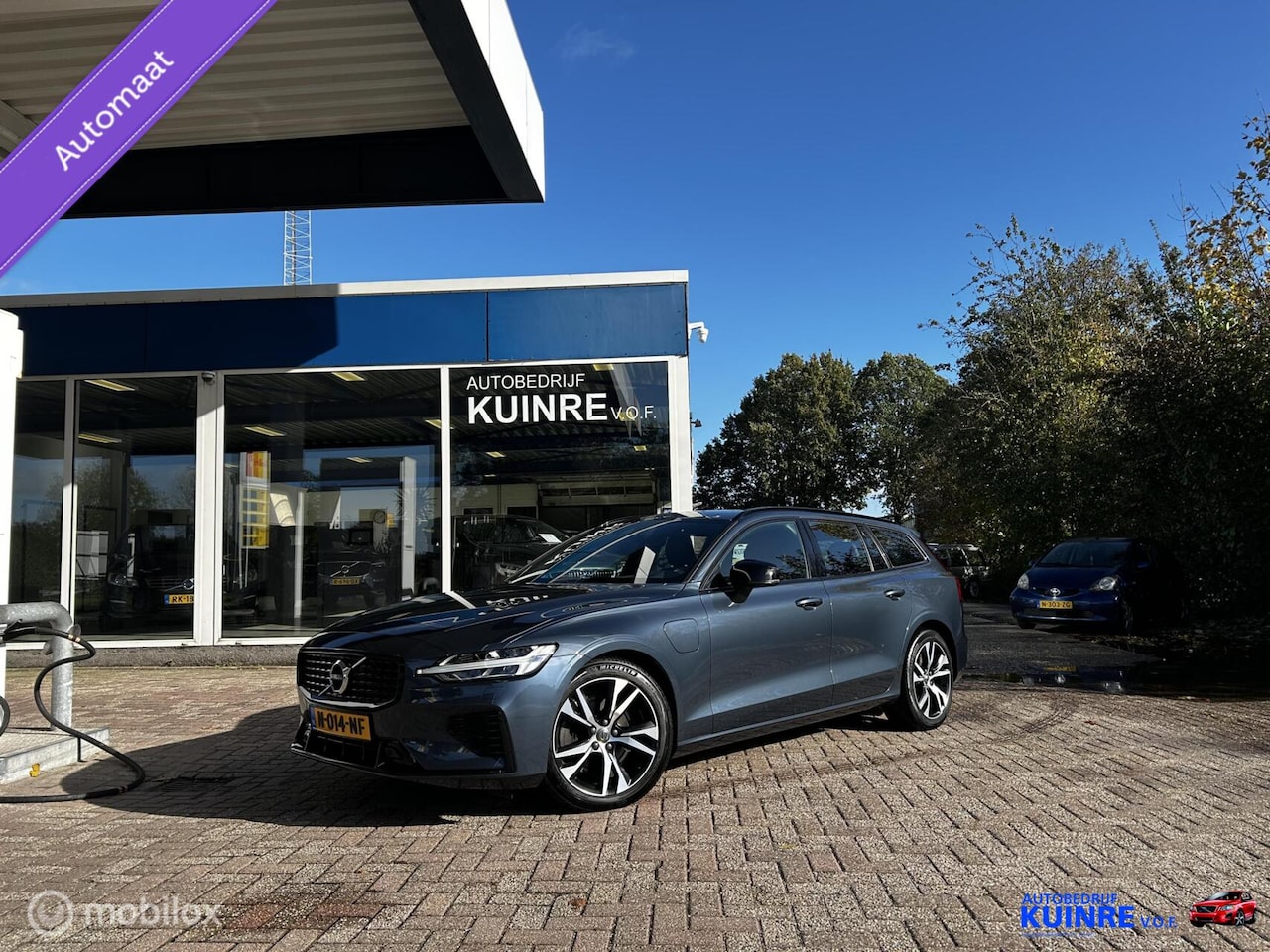 Volvo V60 - 2.0 T6 Recharge AWD R-Design 2.0 T6 Recharge AWD R-Design - AutoWereld.nl