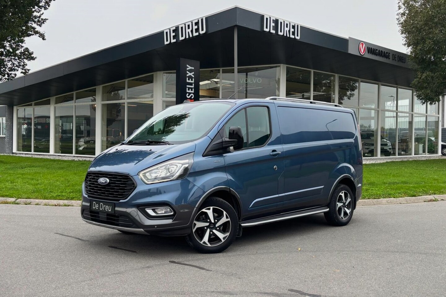 Ford Transit Custom - 300 2.0 TDCI 130pk L1H1 Active | TREKHAAK| CAMERA | CRUISE | EL. STOELVERST. - AutoWereld.nl