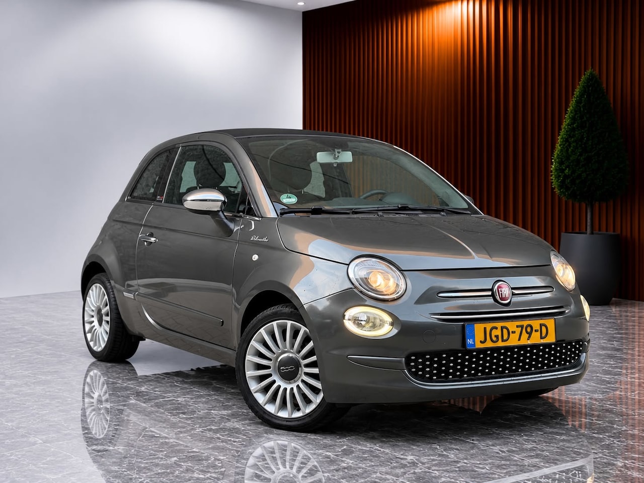 Fiat 500 - 1.2 Star (NAVIGATIE, CRUISE CONTROL, PARKEERSENSOREN, LEDER, CABRIO, MULTIMEDIA, BLUETOOTH - AutoWereld.nl