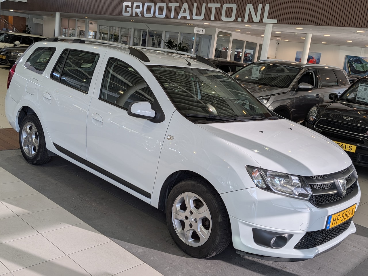 Dacia Logan MCV - 0.9 TCe Prestige Airco, Cruise Control, Trekhaak, Stuurbekrachtiging - AutoWereld.nl