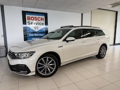 Volkswagen Passat Variant - 1.4 TSI PHEV GTE Business Panoramadak / Trekhaak / Carplay /elec a klep
