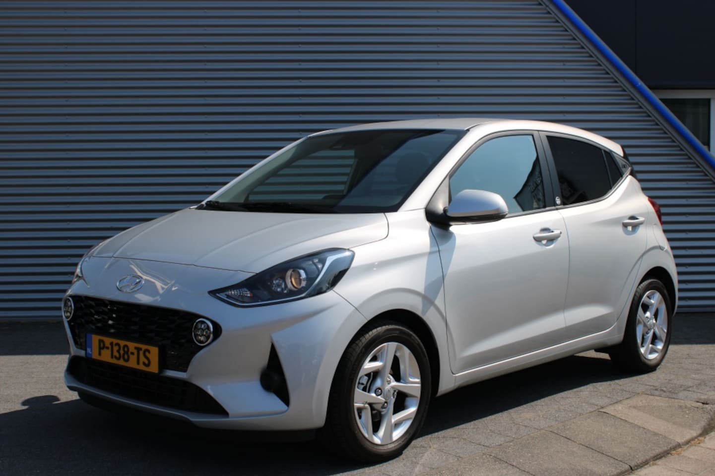 Hyundai i10 - 1.0 Premium 1.0 Premium - AutoWereld.nl