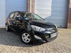 Hyundai i20 - 1.2i i-Drive Airco/Garantie