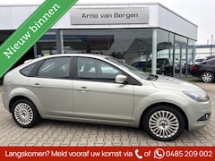 Ford Focus - 1.8 Limited, climatronic, cruisecontrol, pdc, trekhaak, afkomstig van de 2e eigenaar