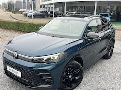 Volkswagen Tiguan - Hybrid 272pk R-Line Blackstyle (Pano, Trekhaak, 360, IQ, Headup)
