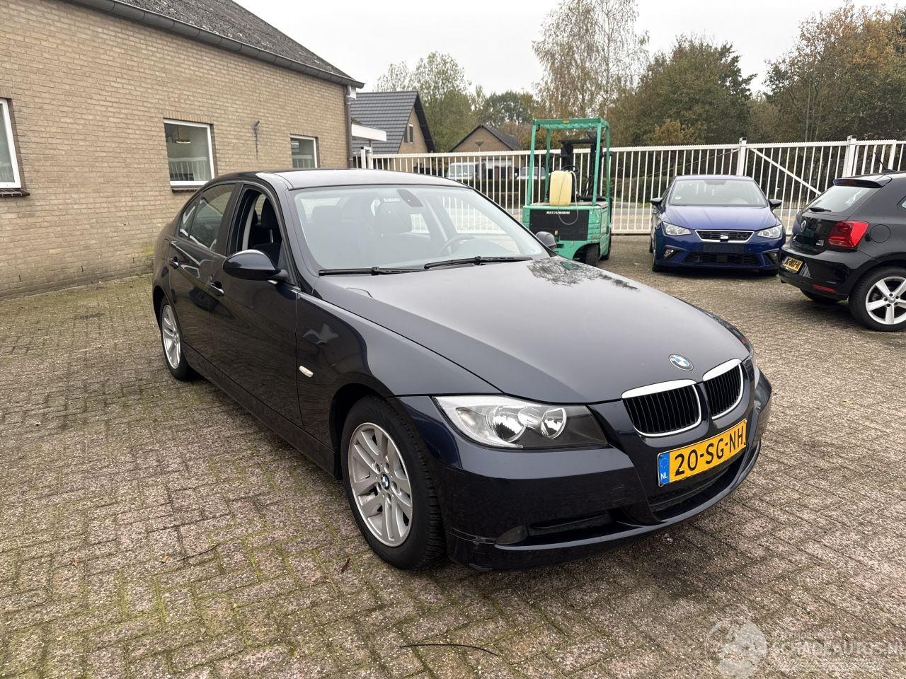 BMW 3-serie - 318i Dynamic Exec. - AutoWereld.nl