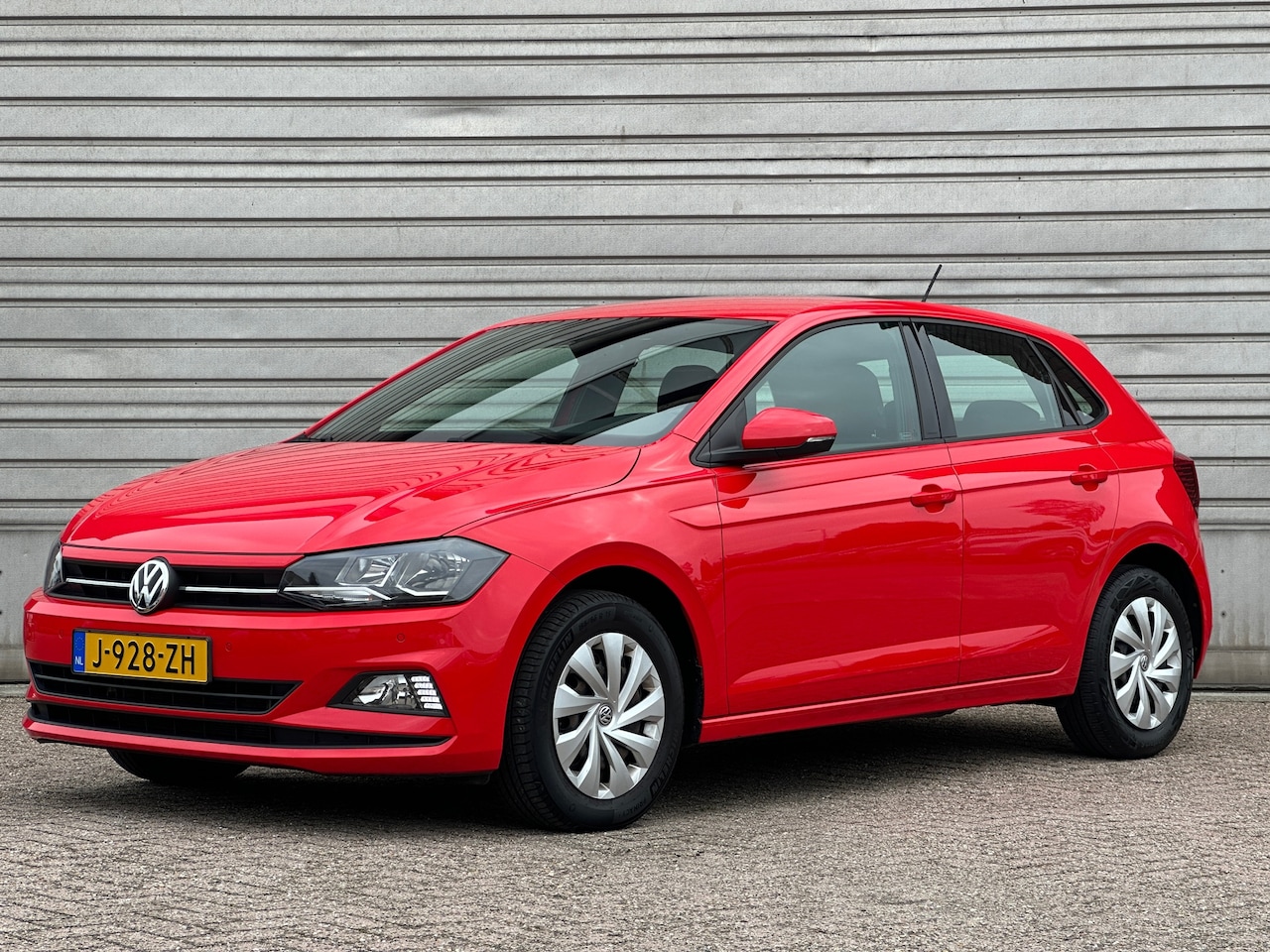 Volkswagen Polo - 1.0 TSI Comfortline Bns Automaat|Style pakket|Parkeersensoren|Climate control|ACC - AutoWereld.nl