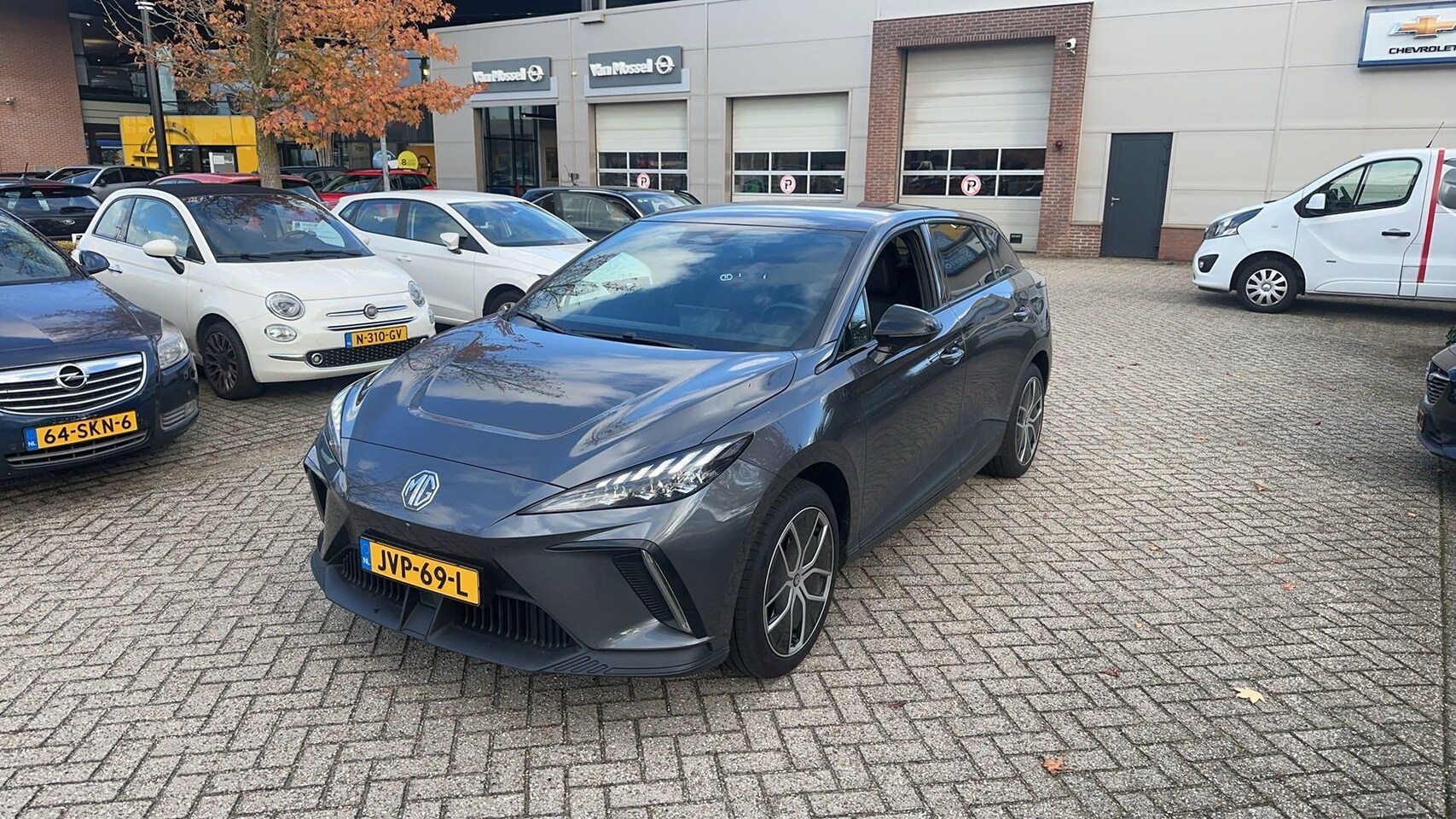 MG MG4 Electric - Comfort 64 kWh - AutoWereld.nl