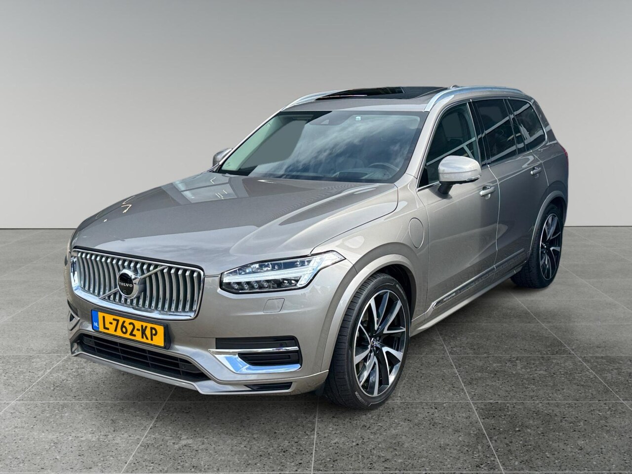 Volvo XC90 - 2.0 T8 Recharge AWD Inscription Exclusive |luchtvering|massage voorstoelen| trekhaak - AutoWereld.nl