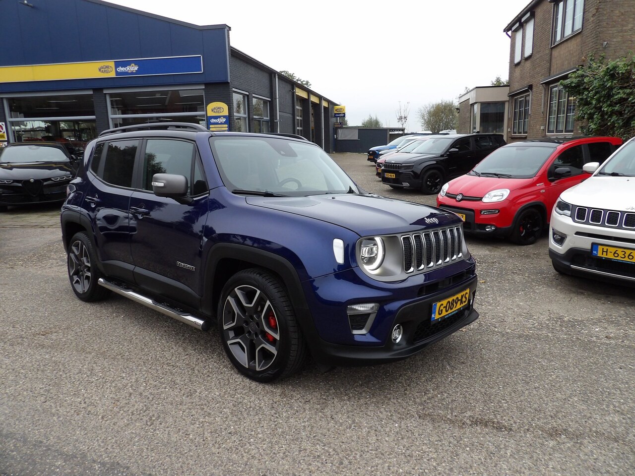 Jeep Renegade - 1.0T Freedom / Rijklaarprijs / Panoramadak/ Trekhaak - AutoWereld.nl