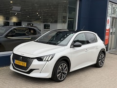 Peugeot 208 - 1.2 Turbo 100 PK GT | Navigatie | Zwart dak | Sportstoelen | Keyless Start | 17" Lichtmeta