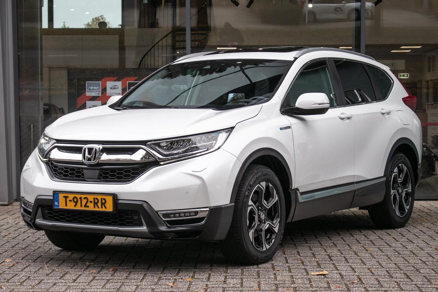 Honda CR-V - 2.0 Hybrid AWD Executive | Trekhaak | Alarm | Dealer ond. - AutoWereld.nl