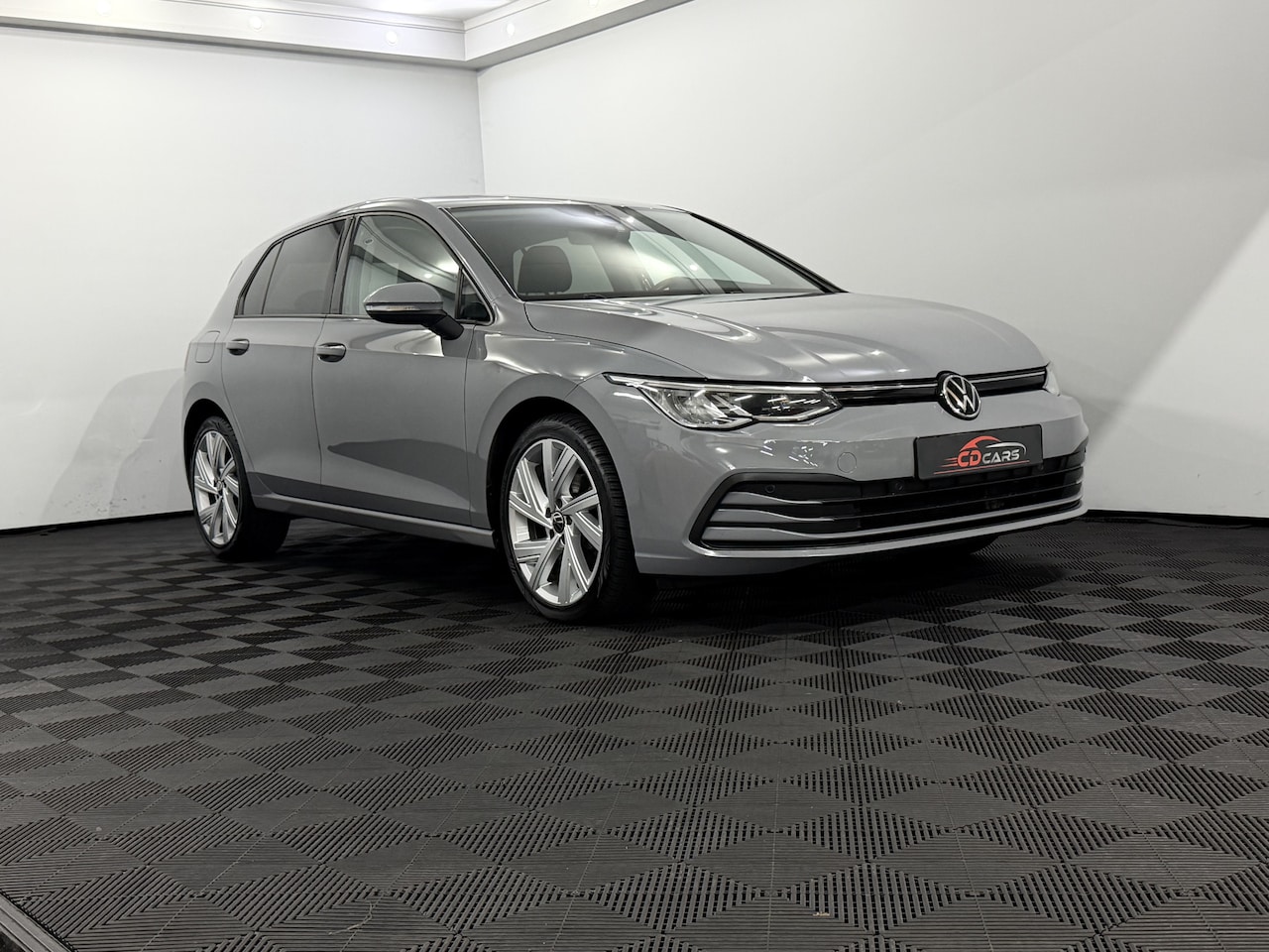 Volkswagen Golf - 2.0 TDI Style Clima, Navi, Parkeersensoren, Winterpakket, Virtual desk, Cruise control ada - AutoWereld.nl