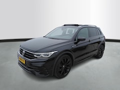 Volkswagen Tiguan - 1.5 TSI R-Line Business+ | Trekhaak | Panoramadak | 20" | Black Style |