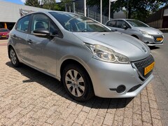 Peugeot 208 - 1.2 PureTech Active 5 deurs 2015, airco, elec pakket cruise controle nwe apk 118.244 km, r