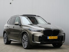 BMW X5 - xDrive50e M-sport 489 Pk Automaat Sky Lounge / Alcantara Hemel / Elektr. Trekhaak / Indivi